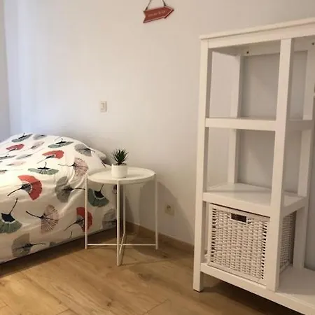 Allure, Met Zuidgericht Tuintje Apartament